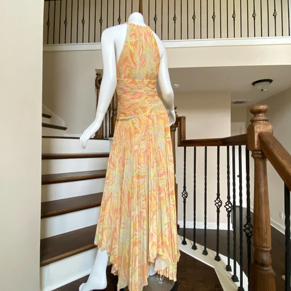 NWT AIIFOS Grace Pleated Halter Chiffon Gown With Chains, size 6 - Picture 9 of 13